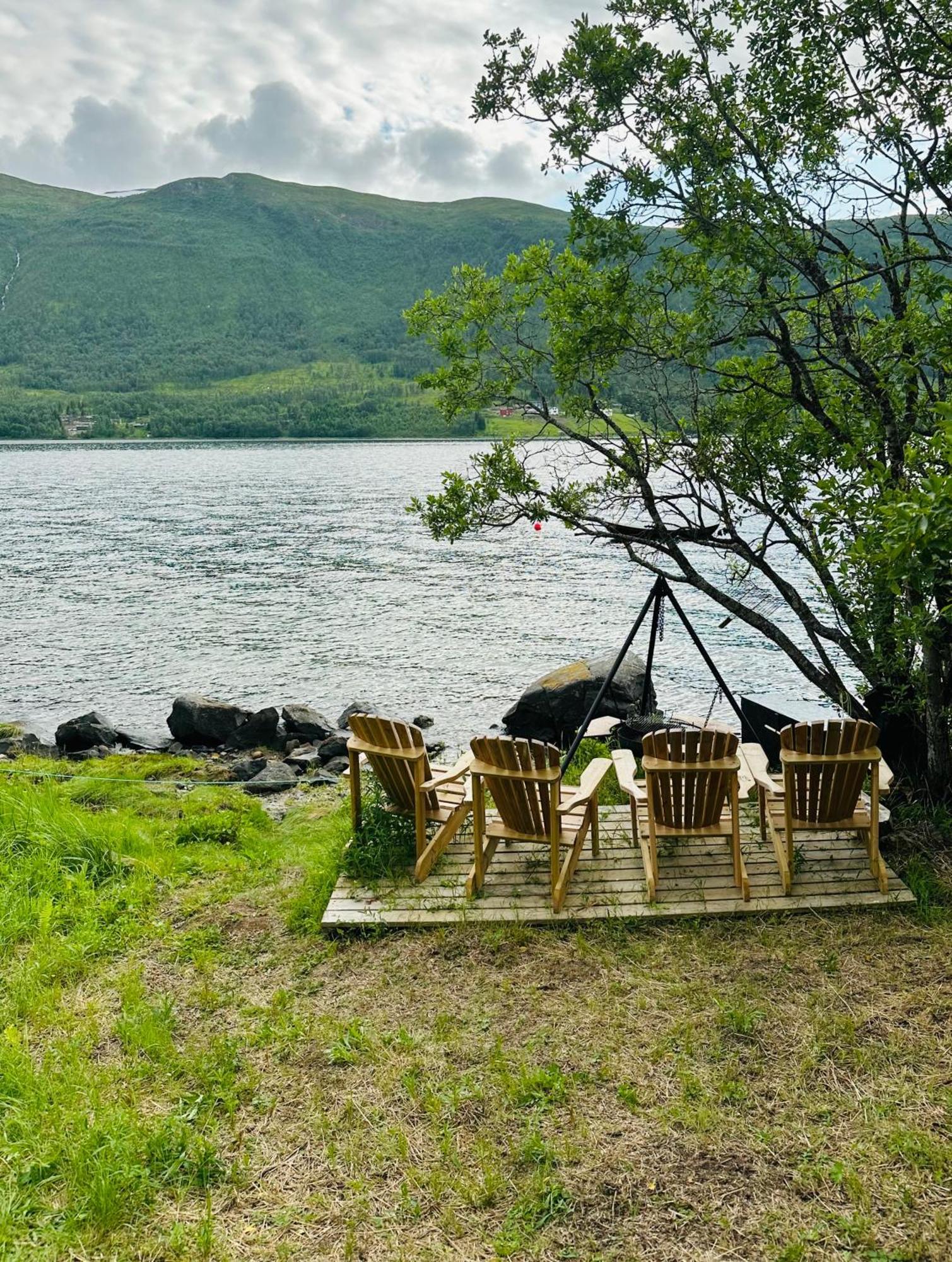 Cozy Fjord Retreat With Firepit And Activities Apartment Tromso Exterior photo